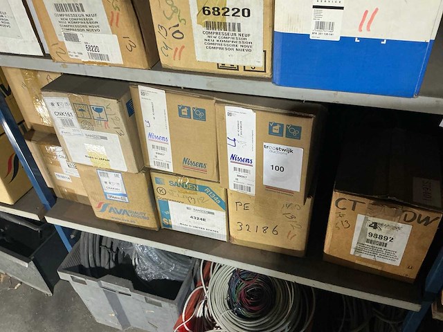 Diverse compressors (9x) - afbeelding 1 van  10