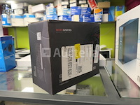 Diverse computerapparatuur en display - afbeelding 2 van  15