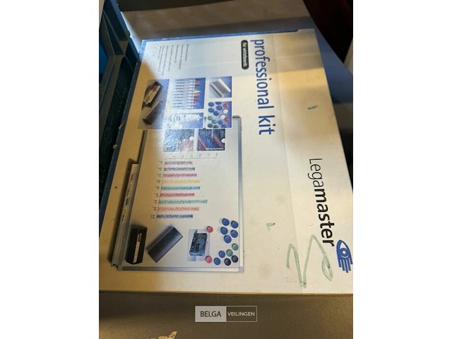 Diverse computermaterialen - afbeelding 3 van  4
