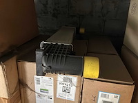 Diverse condensatoren en radiatoren voor o.a. audi en volkswagen (14x) - afbeelding 14 van  14