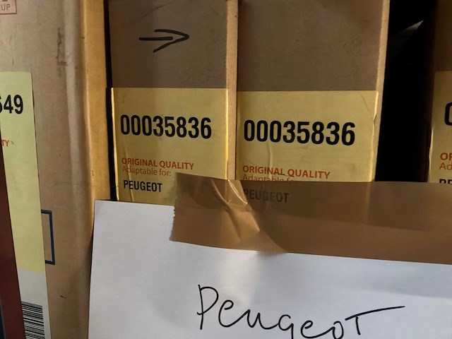 Diverse condensatoren en radiatoren voor o.a. chrysler, dodge en peugeot (23x) - afbeelding 4 van  13