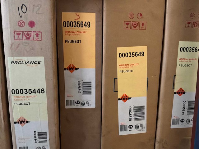 Diverse condensatoren en radiatoren voor o.a. citroën en peugeot (25x) - afbeelding 4 van  13