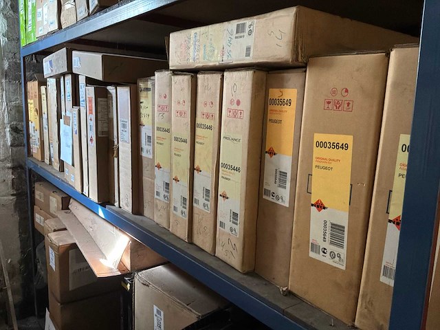 Diverse condensatoren en radiatoren voor o.a. citroën en peugeot (25x) - afbeelding 1 van  13