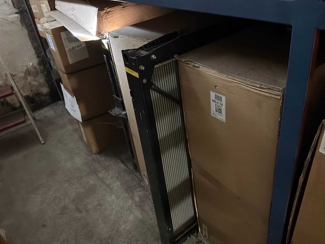 Diverse condensatoren en radiatoren voor o.a. mercedes-benz (11x) - afbeelding 1 van  10