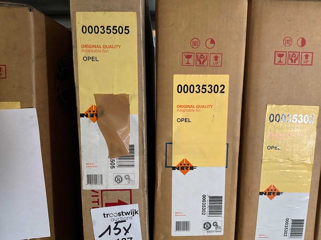 Diverse condensatoren en radiatoren voor o.a. opel (15x) - afbeelding 2 van  8