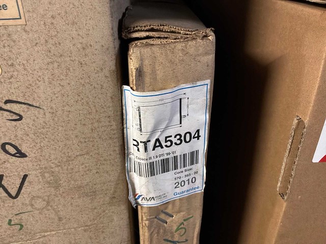 Diverse condensatoren en radiatoren voor o.a. renault (17x) - afbeelding 13 van  13