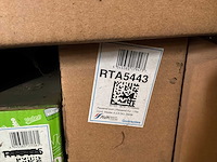 Diverse condensatoren en radiatoren voor o.a. renault en dacia (20x) - afbeelding 11 van  11