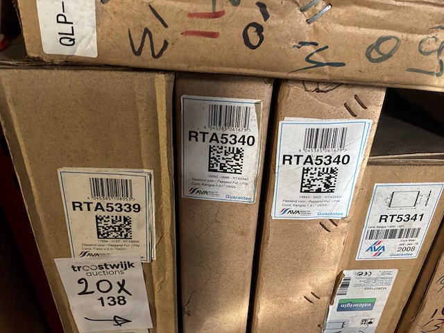 Diverse condensatoren en radiatoren voor o.a. renault en dacia (20x) - afbeelding 4 van  11