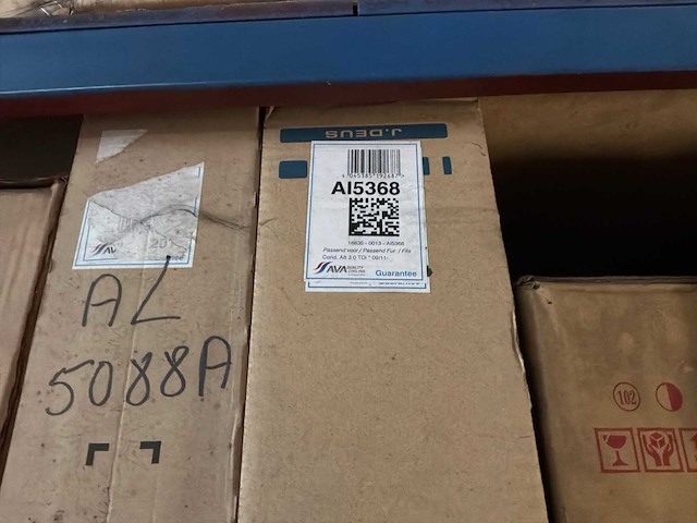 Diverse condensatoren en radiatoren voor o.a. volkswagen en audi (19x) - afbeelding 3 van  12