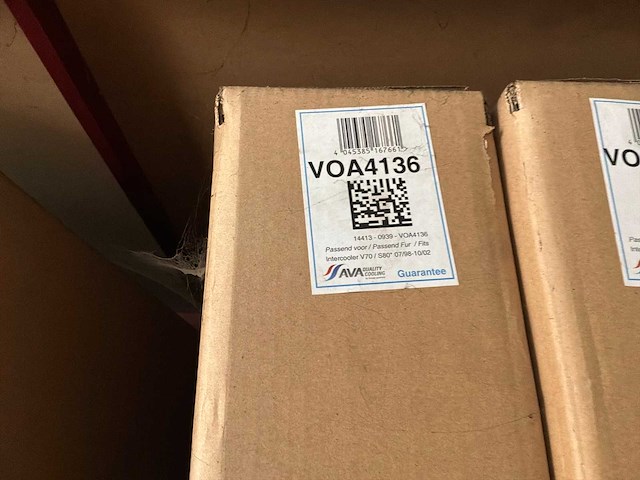 Diverse condensatoren en radiatoren voor o.a. volvo en toyota (17x) - afbeelding 9 van  13