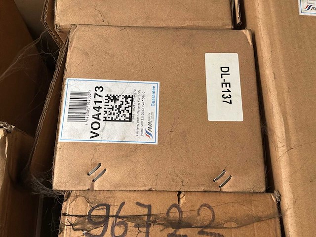 Diverse condensatoren en radiatoren voor o.a. volvo en toyota (17x) - afbeelding 12 van  13