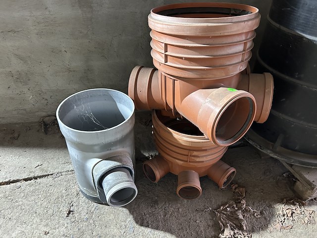 Diverse controleputten, koppelingen, pvc - afbeelding 2 van  7