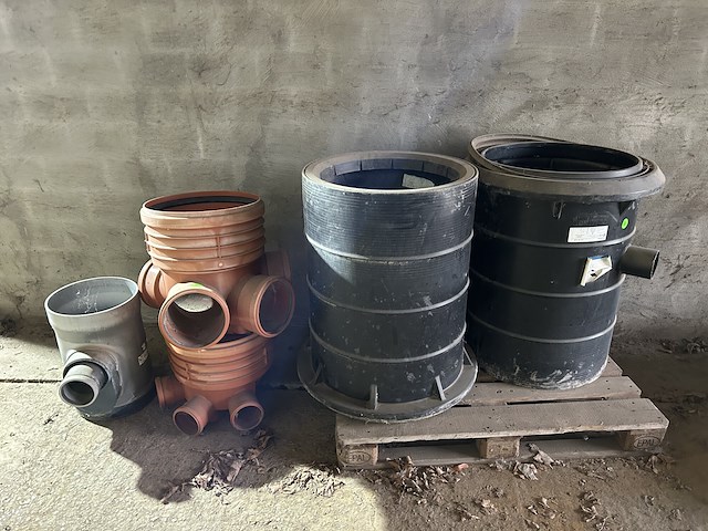 Diverse controleputten, koppelingen, pvc - afbeelding 3 van  7