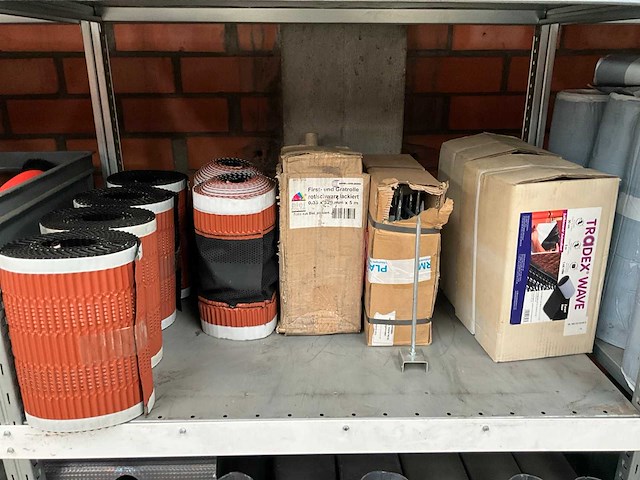Diverse dakmaterialen - afbeelding 4 van  11