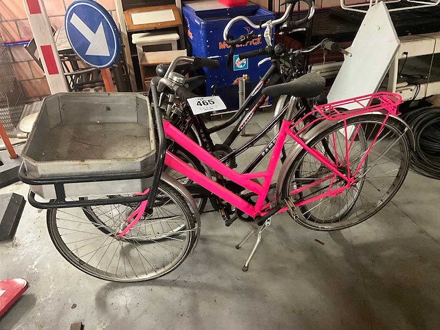 Diverse damesfietsen (3x) - afbeelding 1 van  3