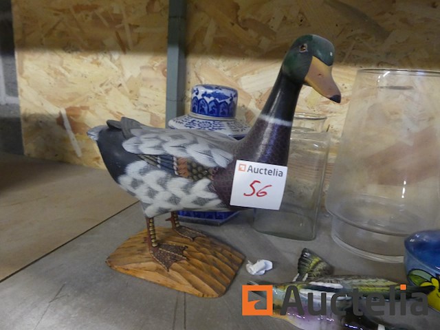 Diverse decoratie en karton met boeken - afbeelding 9 van  11