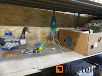 Diverse decoratie en karton met boeken - afbeelding 10 van  11