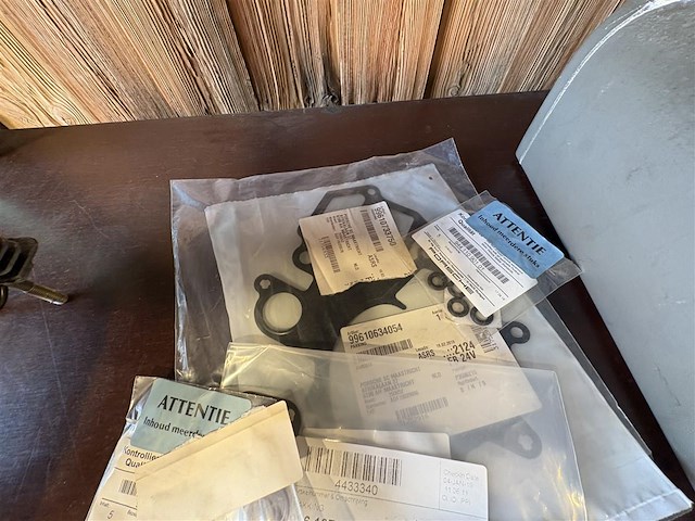 Diverse dichtingen - afbeelding 4 van  4