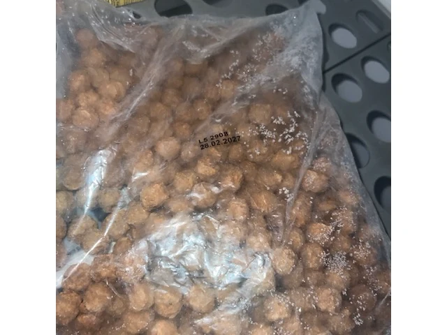 Diverse diepvriesproducten voor pizza - afbeelding 8 van  15