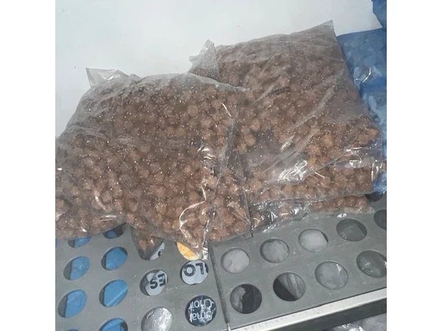 Diverse diepvriesproducten voor pizza - afbeelding 15 van  15