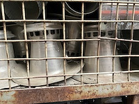 Diverse doorvoeren en schouwonderdelen - afbeelding 3 van  11