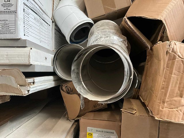 Diverse doorvoeren en schouwonderdelen - afbeelding 5 van  11