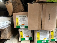 Diverse doorvoeren en schouwonderdelen - afbeelding 7 van  11