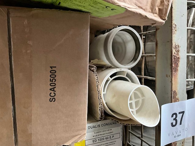 Diverse doorvoeren en schouwonderdelen - afbeelding 8 van  11