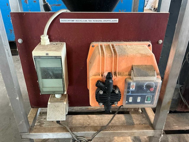 Diverse doseerpompen (2x) - afbeelding 3 van  6