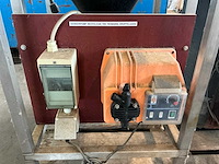 Diverse doseerpompen (2x) - afbeelding 3 van  6