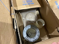 Diverse douche toiletten - afbeelding 2 van  11