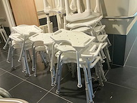 Diverse douchestoelen (25x) - afbeelding 2 van  5