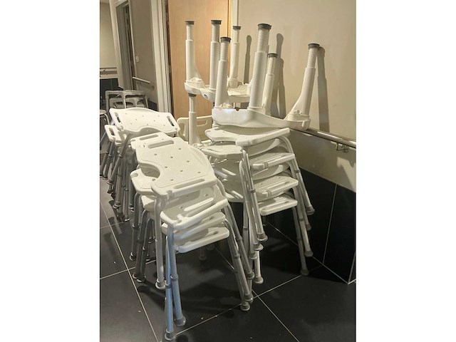 Diverse douchestoelen (25x) - afbeelding 4 van  5