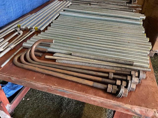 Diverse draadstangen - afbeelding 1 van  1