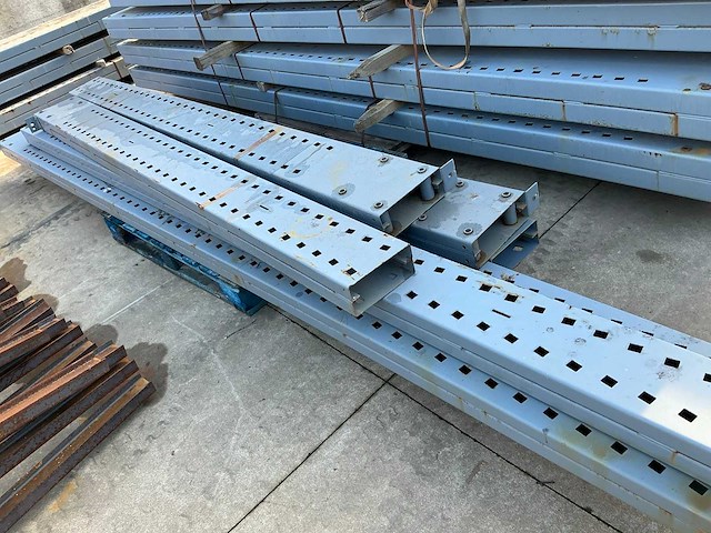 Diverse draagarmstellingen - afbeelding 2 van  16