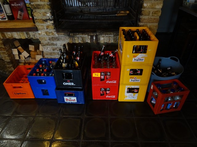 Diverse dranken + 9x bak leeggoed - afbeelding 1 van  7