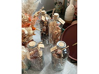 Diverse droogbloemen en decoratie - afbeelding 7 van  12