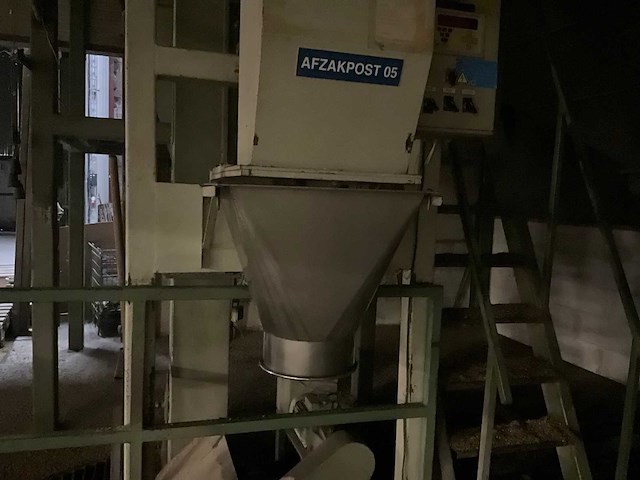 Diverse edc afzakposten (3x) met zakvulmachine jasa 250 - afbeelding 15 van  23