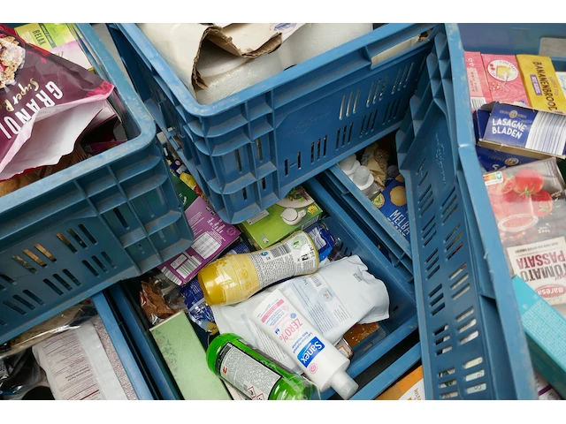 Diverse eetwaren en dergelijken - afbeelding 8 van  8