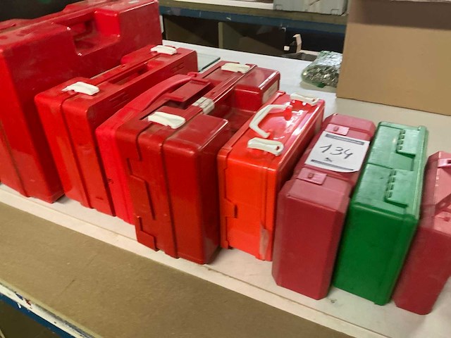 Diverse ehbo koffers (9x) - afbeelding 3 van  4