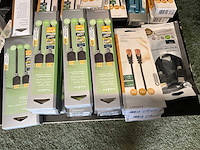 Diverse electronica accessoires en kabels - afbeelding 12 van  23