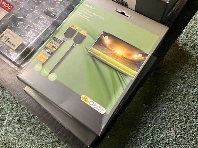 Diverse electronica accessoires en kabels - afbeelding 8 van  23