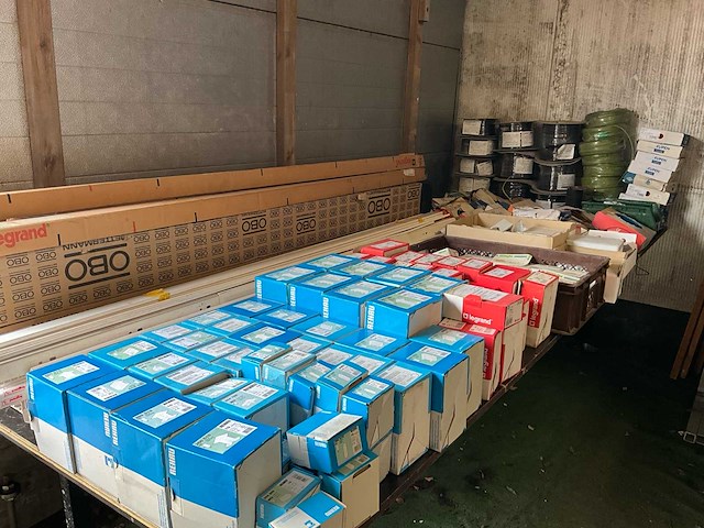 Diverse electronica - afbeelding 1 van  27