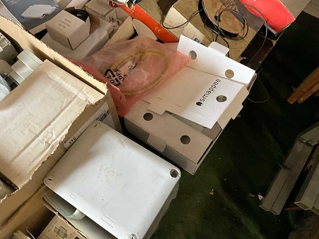 Diverse electronica - afbeelding 24 van  27