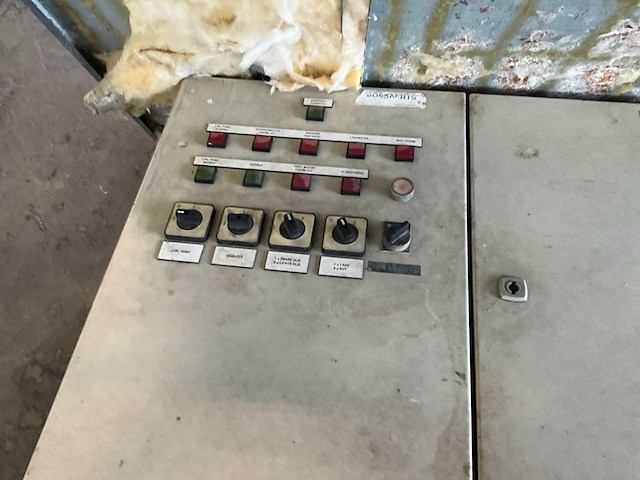 Diverse elektriciteitskasten (3x) en transformator - afbeelding 13 van  18