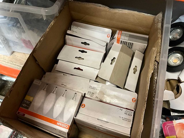 Diverse elektriciteitstoebehoren - afbeelding 2 van  12