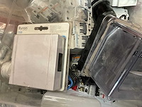 Diverse elektriciteitstoebehoren - afbeelding 10 van  12