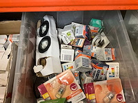 Diverse elektriciteitstoebehoren - afbeelding 11 van  12