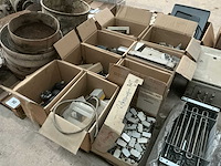 Diverse elektriciteitstoebehoren - afbeelding 1 van  10