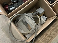 Diverse elektriciteitstoebehoren - afbeelding 4 van  10